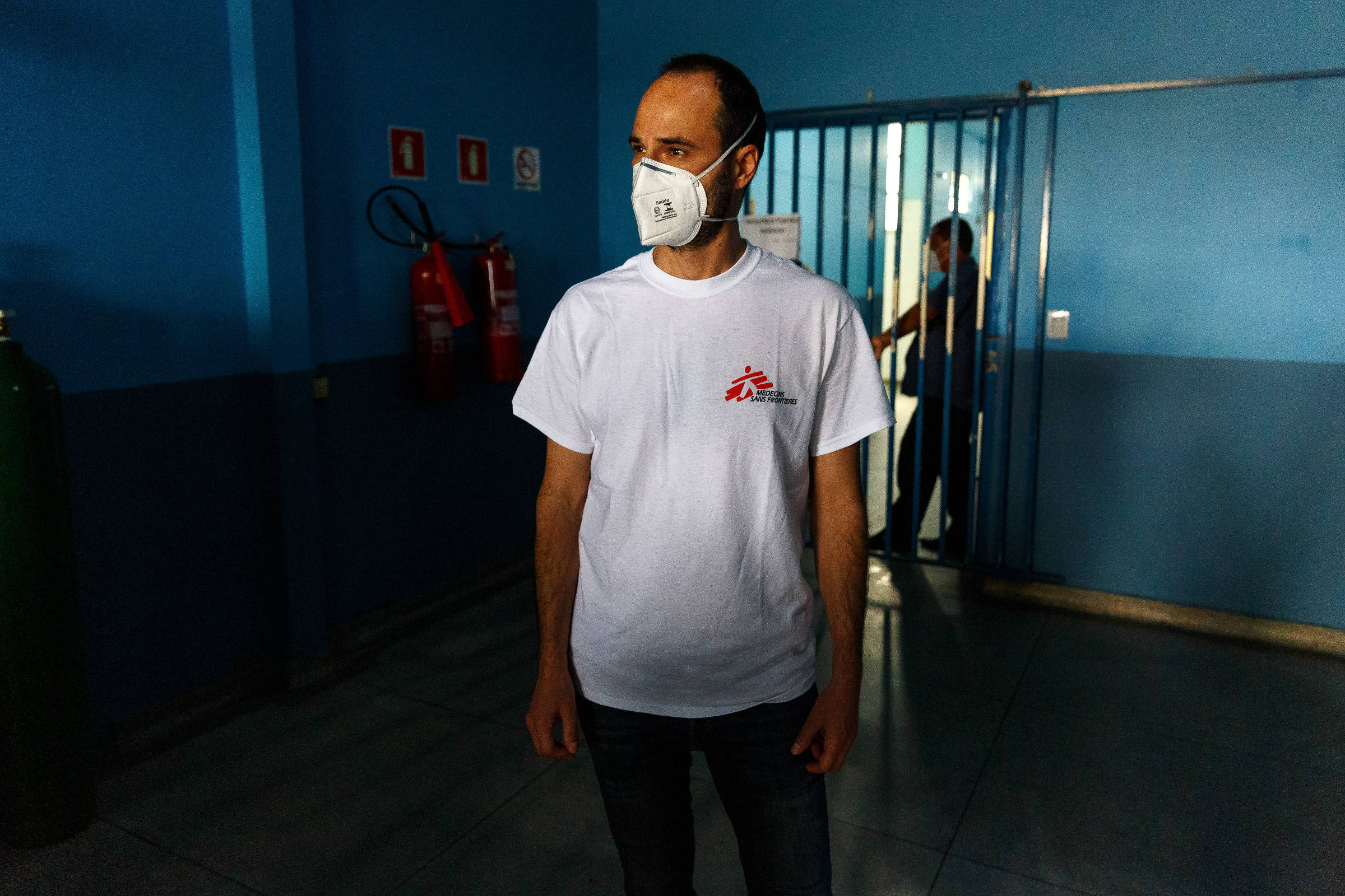 Mortes por Covid no Brasil podiam ter sido evitadas com medidas básicas, dizem Médicos Sem Fronteiras
